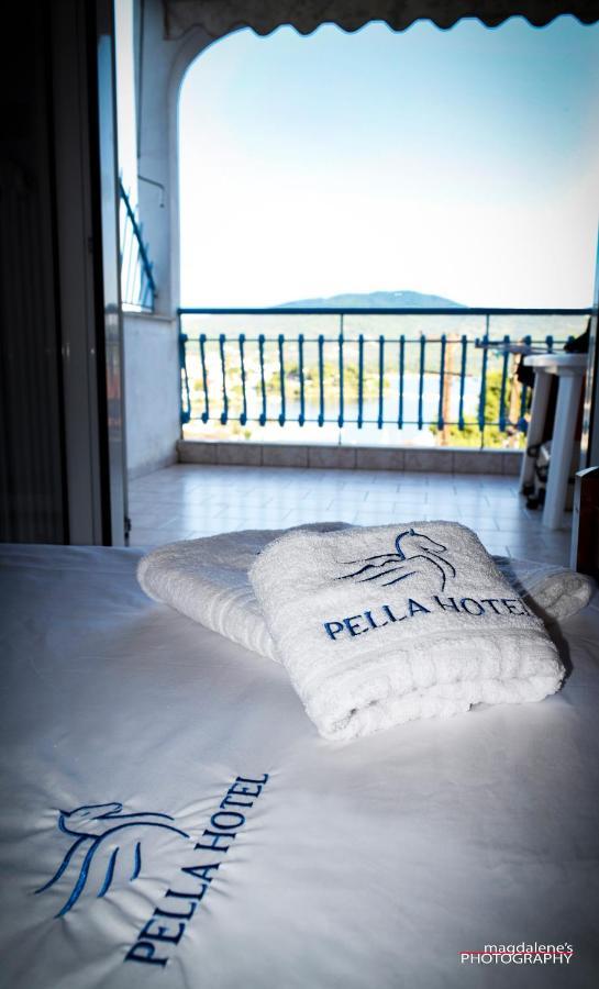 Pella Hotel - New نيوس مارماراس المظهر الخارجي الصورة