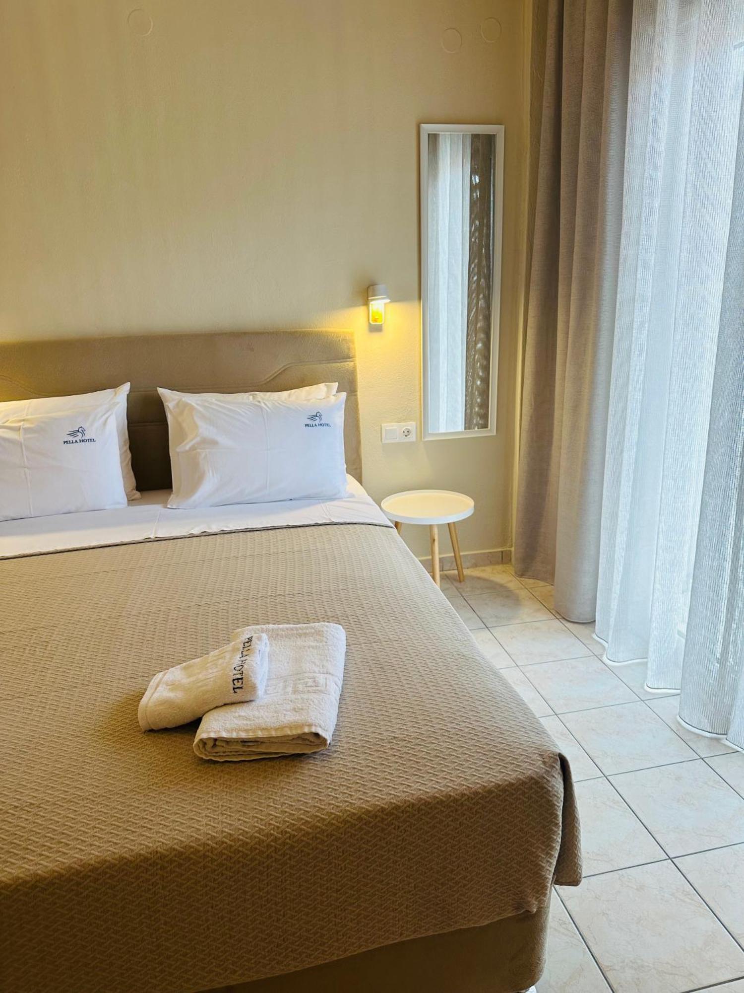 Pella Hotel - New نيوس مارماراس المظهر الخارجي الصورة